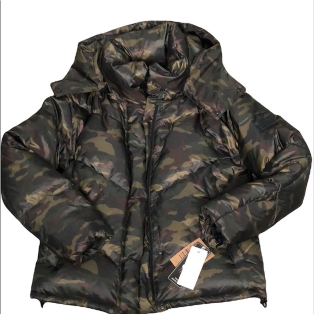 Sanctuary Women's Camouflage Puffer Jacket in Olive Multi